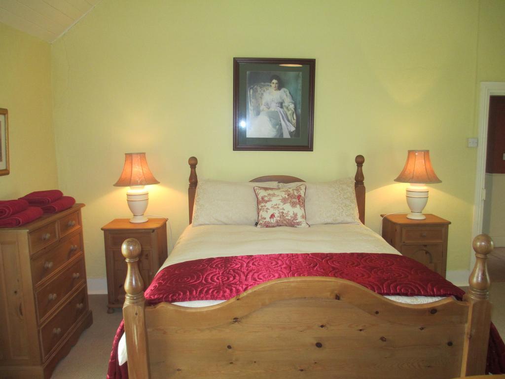 Tralia Farmhouse Self Catering Farranfore Room photo